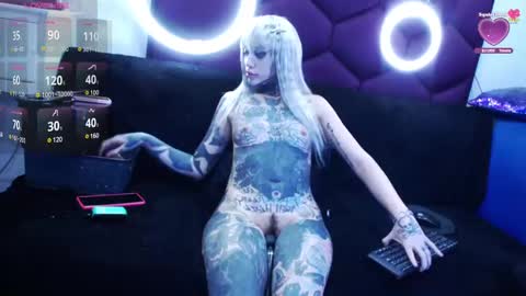 Snapshot of lilithlevis chatting on 02-22-25, 01:00 Tifon Mary - Indepent model online show from 02-22-25, 01:00