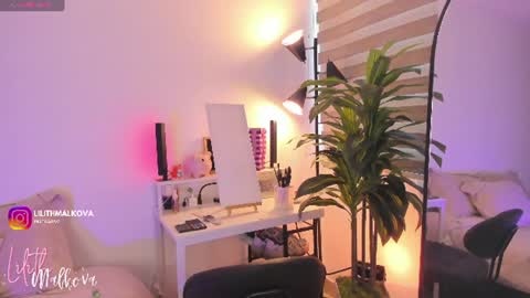 Lilith Malkova  online show from 07-06-26, 06:43