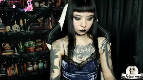 Snapshot of lilithmoon666 chatting on 12-20-24, 03:14 online show from 12-20-24, 03:14
