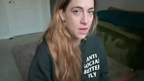 Snapshot of lilithoftrees chatting on 02-22-25, 02:41 L online show from 02-22-25, 02:41