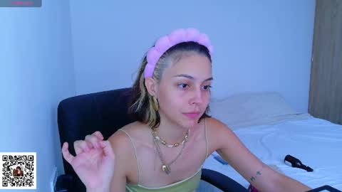 Snapshot of lilithselene chatting on 06-15-26, 10:45 Lilith Selene online show from 06-15-26, 10:45