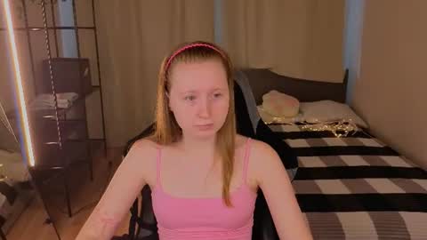 Snapshot of lilitiny chatting on 07-31-26, 08:03 Lili Tiny GMT2 3-10AM MonTueWedThuSat online show from 07-31-26, 08:03