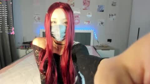 Snapshot of lilla_kiem chatting on 02-20-26, 11:54 Chaerin online show from 02-20-26, 11:54