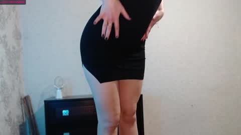 Snapshot of lillalovly chatting on 02-07-25, 12:17 Lilla online show from 02-07-25, 12:17
