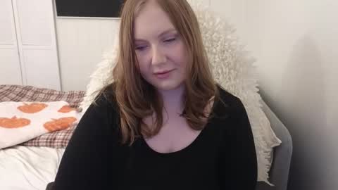 Snapshot of lilleambi chatting on 12-05-25, 01:52 Anni online show from 12-05-25, 01:52