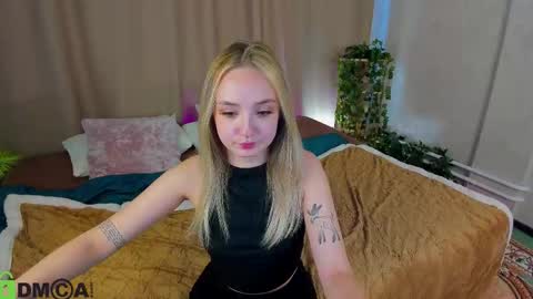 LILY online show from 09-10-25, 08:47