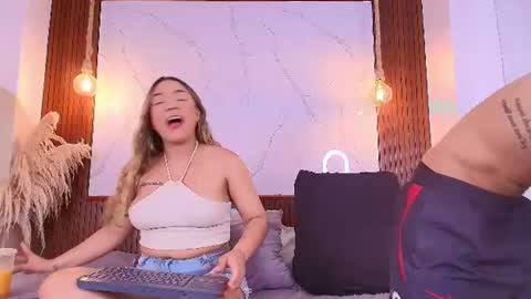 Snapshot of lillian_lee1 chatting on 06-10-26, 05:34 lillian_lee1 online show from 06-10-26, 05:34
