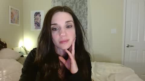 Lillian Rose online show from 12-15-24, 05:45