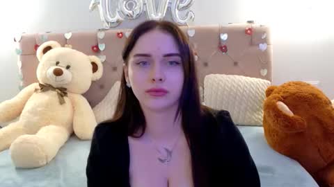 Snapshot of lilliana_moon chatting on 02-14-26, 10:01 lilliana_moon online show from 02-14-26, 10:01