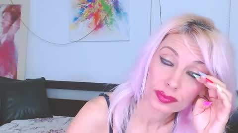 Snapshot of lillianasara chatting on 01-18-25, 04:26 Lara online show from 01-18-25, 04:26