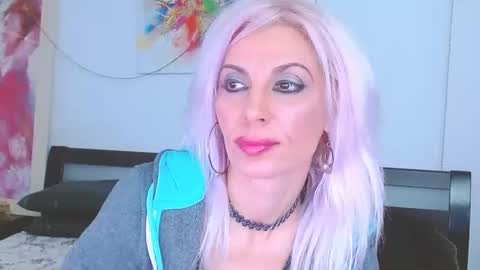 Snapshot of lillianasara chatting on 02-04-25, 10:02 Lara online show from 02-04-25, 10:02