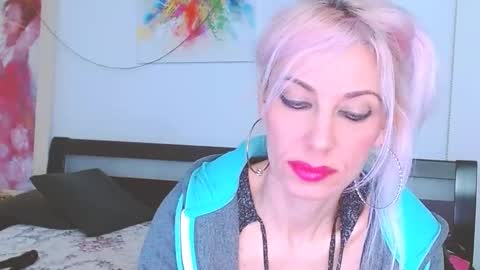 Snapshot of lillianasara chatting on 03-02-25, 03:13 Lara online show from 03-02-25, 03:13