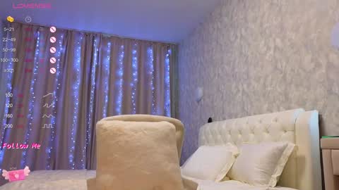 Snapshot of lilliasweety chatting on 02-02-25, 05:42 Lara Angel online show from 02-02-25, 05:42