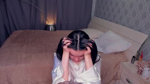 Celina Lillie online show from 12-20-25, 09:11