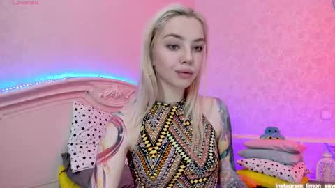 LilliMoore online show from 02-02-25, 01:34