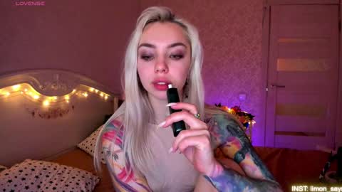 LilliMoore online show from 04-29-26, 12:48