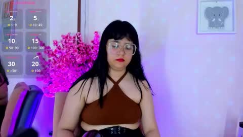 lillit_darkheart_ online show from 09-19-25, 06:30