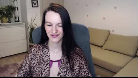 Snapshot of lilliyves chatting on 07-19-26, 09:40 lilliyves online show from 07-19-26, 09:40