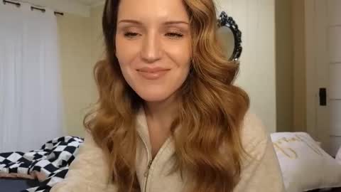 lilly_adams88 online show from 05-06-26, 01:14