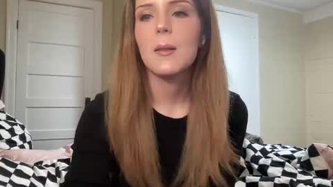 lilly_adams88 online show from 05-08-26, 12:05