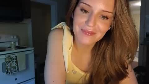 lilly_adams88 online show from 05-11-26, 10:51