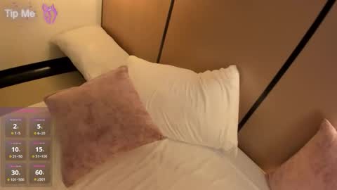 L I L L Y online show from 03-05-26, 01:51