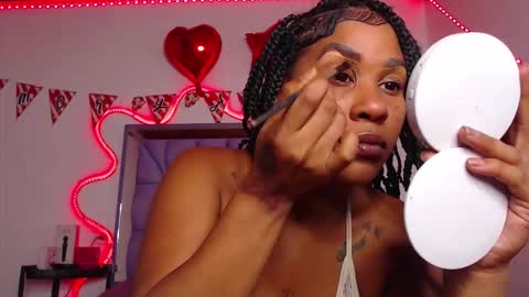 Snapshot of lilly_jackson chatting on 09-15-25, 09:26 Queen Qos. online show from 09-15-25, 09:26