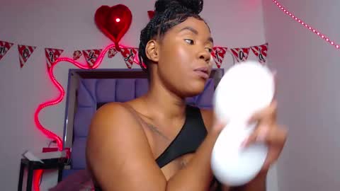 Snapshot of lilly_jackson chatting on 09-16-25, 09:49 Queen Qos. online show from 09-16-25, 09:49