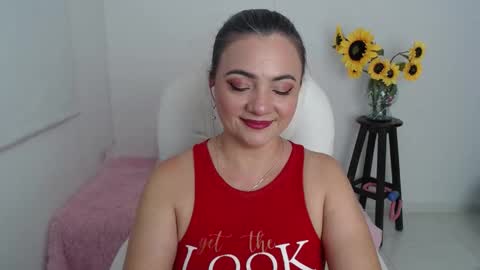 Lilly online show from 11-16-25, 01:28