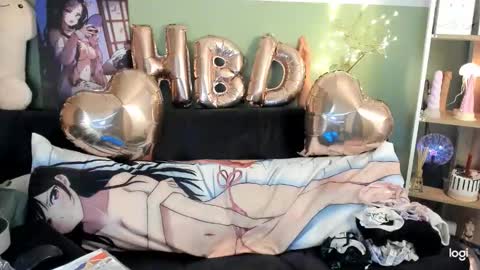 lilly_sweet02 online show from 12-16-25, 12:04