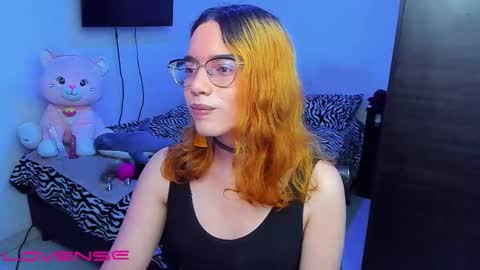 Snapshot of lillykittyy chatting on 10-26-25, 12:16 Lilly3 online show from 10-26-25, 12:16