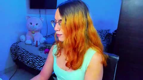 Snapshot of lillykittyy chatting on 02-06-26, 09:51 Lilly3 online show from 02-06-26, 09:51