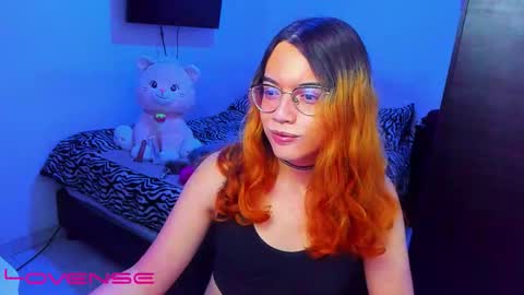 Snapshot of lillykittyy chatting on 03-10-26, 03:33 Lilly3 online show from 03-10-26, 03:33