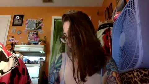 hi guys im back on here 3 online show from 09-14-25, 10:31