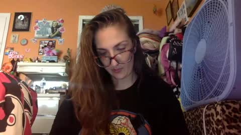 Snapshot of lillylushabae chatting on 07-13-26, 08:33 hi guys im back on here 3 online show from 07-13-26, 08:33