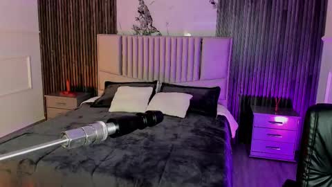 Lilly Ortiz online show from 09-19-25, 08:20