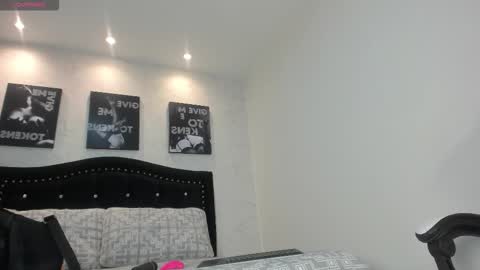 Lilly online show from 11-04-25, 01:10