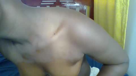 Snapshot of lilmama73 chatting on 09-24-25, 08:39 riri online show from 09-24-25, 08:39