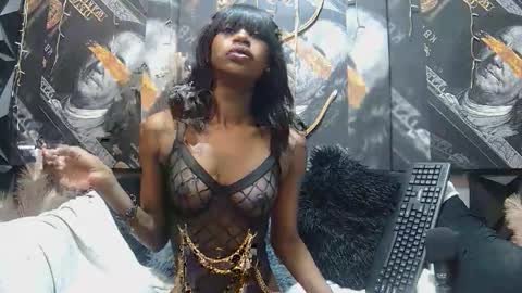 lilmissbaddiexxx online show from 06-05-26, 09:53