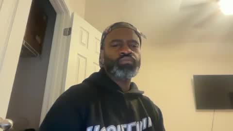 Snapshot of lilnasty100 chatting on 06-18-26, 04:02 lilnasty100 online show from 06-18-26, 04:02