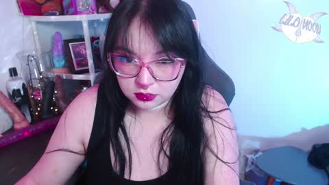 Lilo  online show from 12-29-24, 03:11