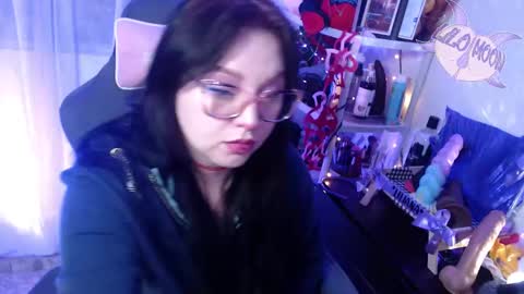 Lilo  online show from 02-17-25, 03:15