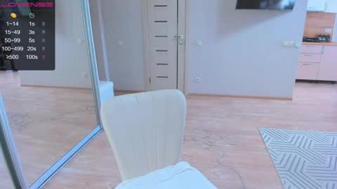 Snapshot of liloneforyou chatting on 09-25-25, 09:35 Semmy online show from 09-25-25, 09:35