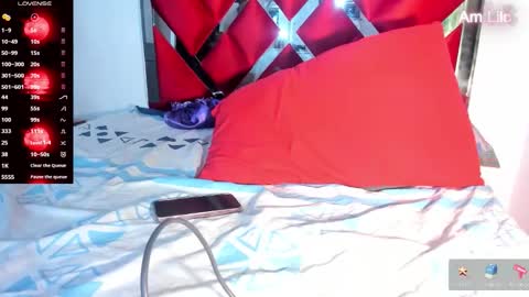 Snapshot of lilotoronto chatting on 10-14-25, 09:37 lilotoronto online show from 10-14-25, 09:37