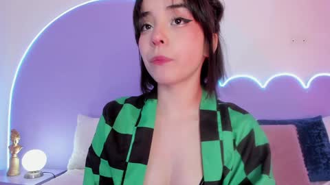 Lilou online show from 01-20-25, 02:14