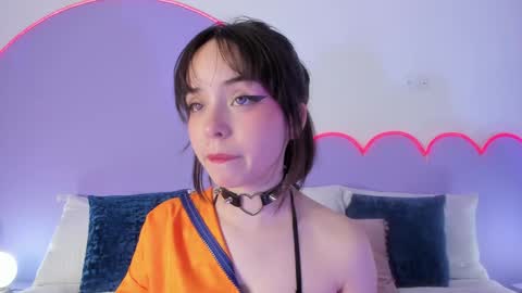 Lilou online show from 02-07-25, 02:47