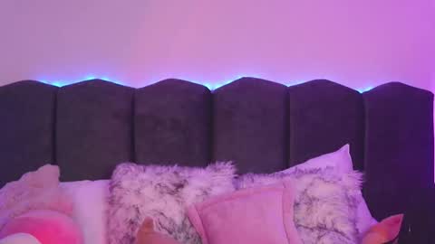 Lilou online show from 02-28-26, 12:28