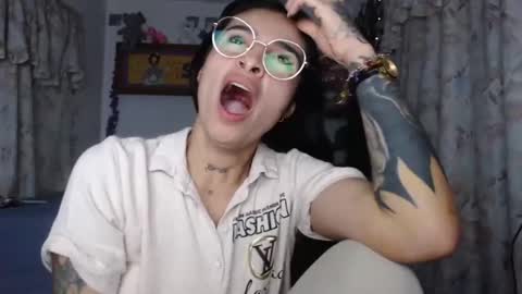 Snapshot of lilpalacio chatting on 12-14-24, 04:01 lil palacio online show from 12-14-24, 04:01