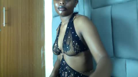 Snapshot of lilpretty16 chatting on 07-01-26, 02:40 lilpretty16 online show from 07-01-26, 02:40