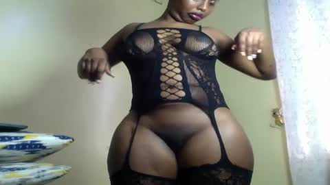 Snapshot of lilpretty16 chatting on 07-07-26, 01:04 lilpretty16 online show from 07-07-26, 01:04